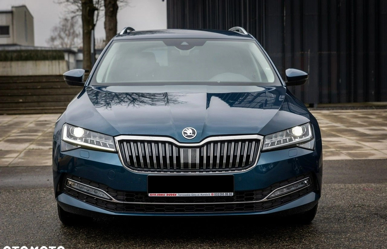 Skoda Superb cena 107777 przebieg: 98000, rok produkcji 2020 z Zawadzkie małe 562
